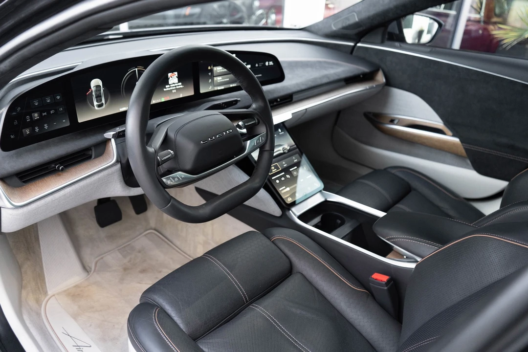 2022 Lucid Air - Image 9 of 21