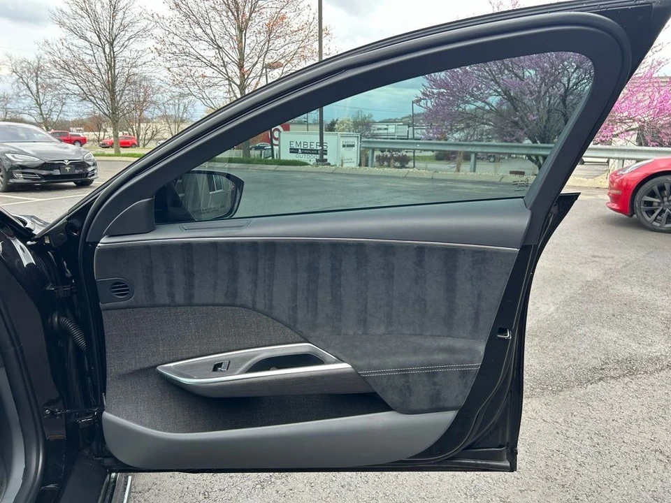 2022 Lucid Air - Image 12 of 17
