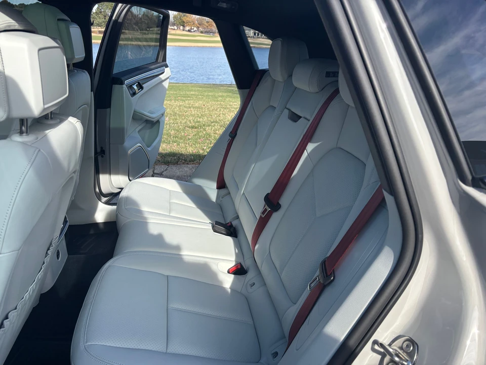 2022 Porsche Macan GTS - Image 12 of 20