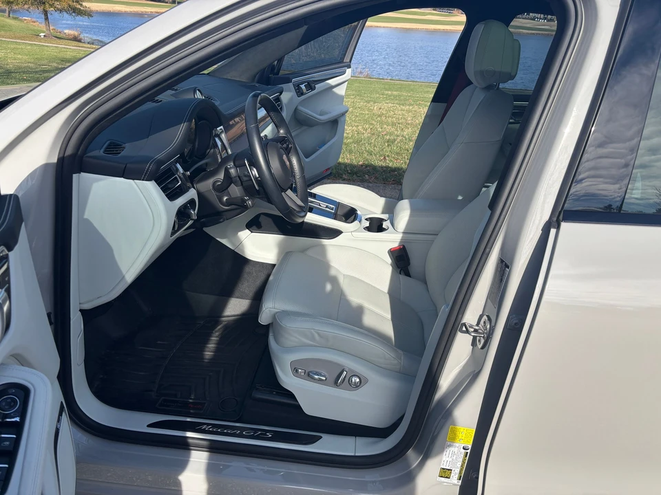 2022 Porsche Macan GTS - Image 9 of 20