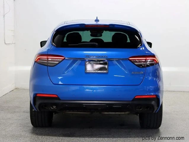 2022 Maserati Levante - Image 7 of 21