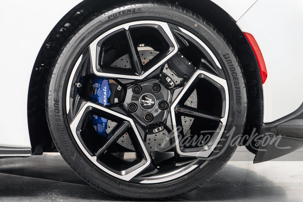 2022 Maserati MC20 - Image 18 of 22