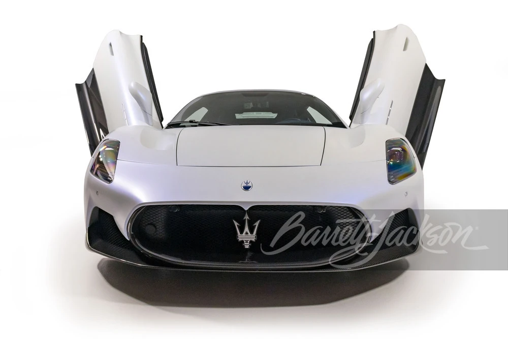 2022 Maserati MC20 - Image 9 of 31