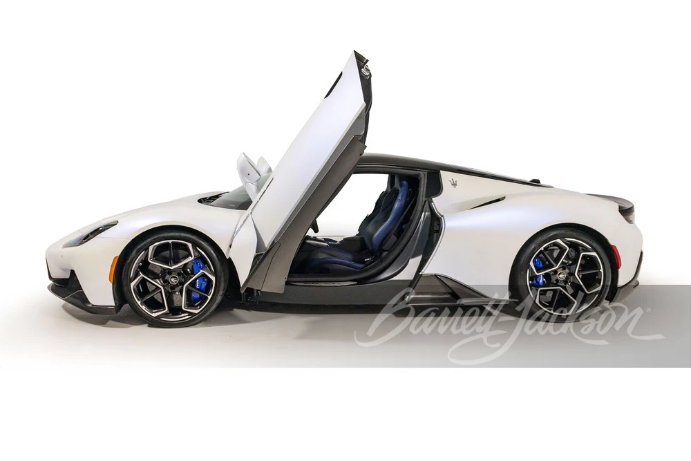 2022 Maserati MC20 - Image 15 of 31