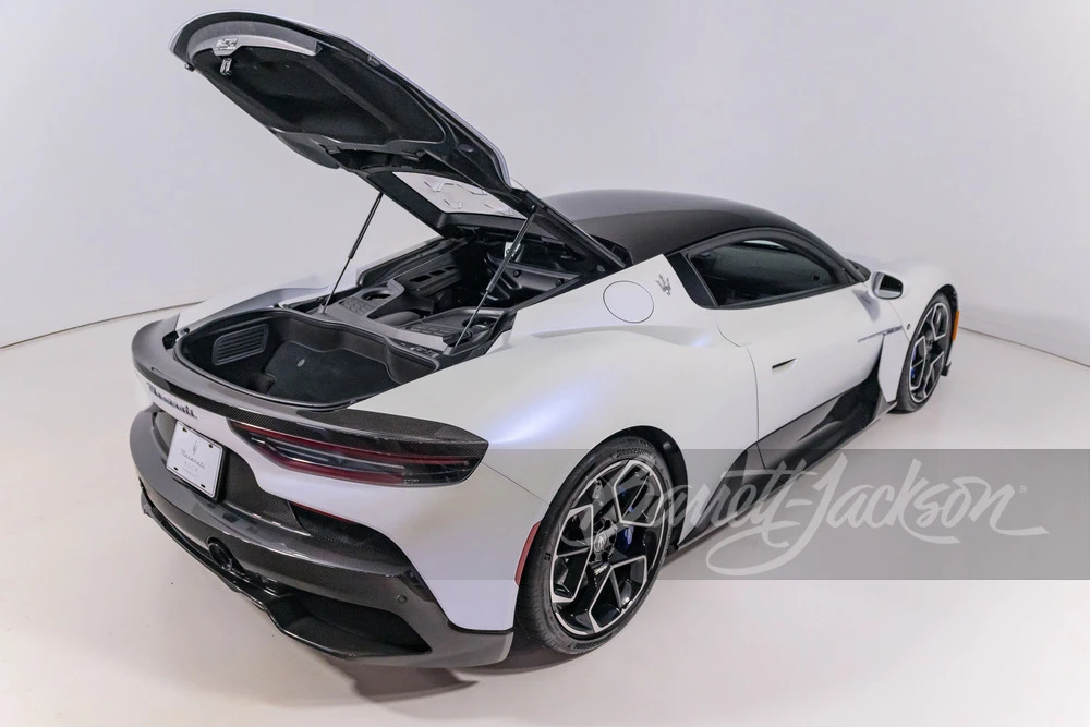 2022 Maserati MC20 - Image 25 of 31