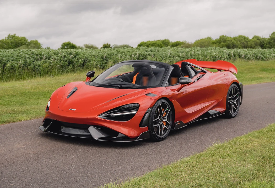 2022 McLaren 765LT Spider - Image 2 of 31