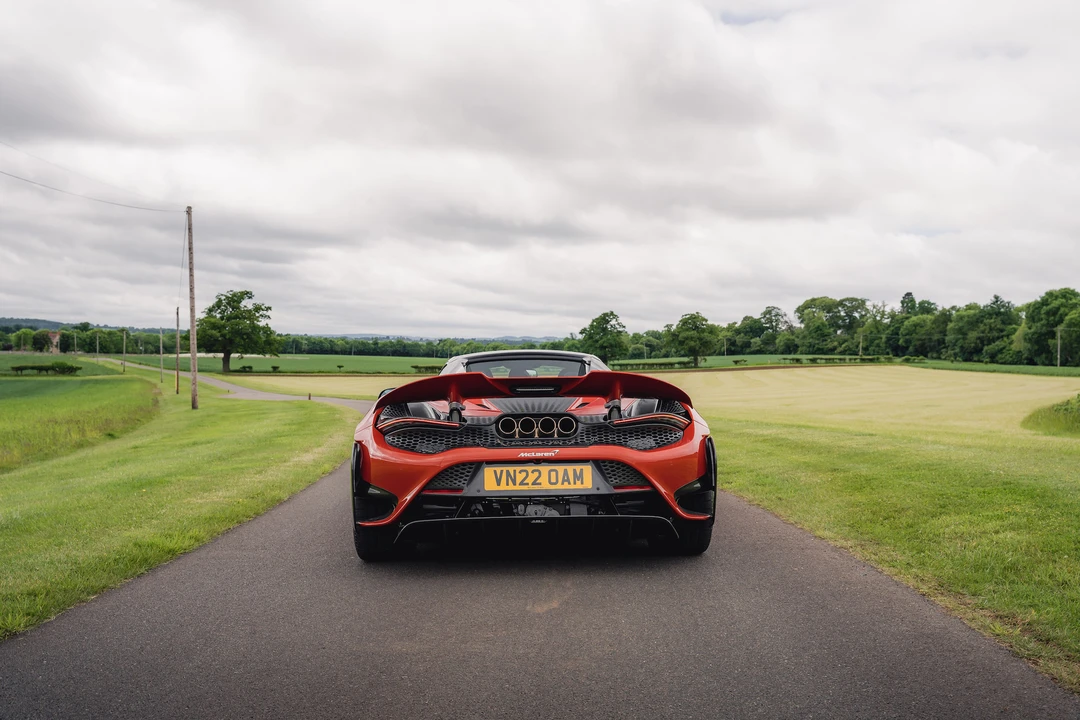 2022 McLaren 765LT Spider - Image 7 of 31