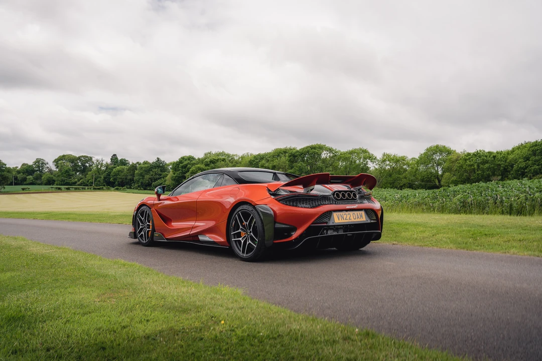 2022 McLaren 765LT Spider - Image 8 of 31