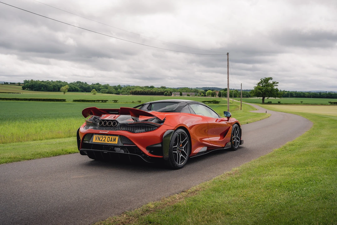 2022 McLaren 765LT Spider - Image 6 of 31