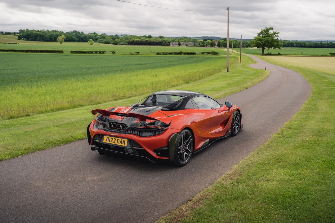2022 McLaren 765LT Spider - Image 14 of 31