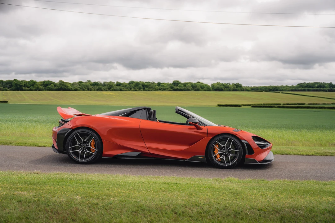 2022 McLaren 765LT Spider - Image 26 of 31