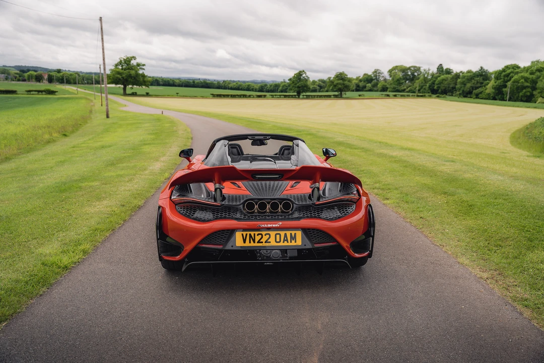 2022 McLaren 765LT Spider - Image 28 of 31