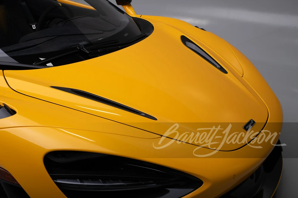 2022 McLaren 765LT Spider - Image 15 of 26