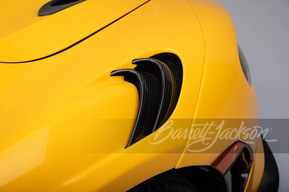 2022 McLaren 765LT Spider - Image 21 of 26