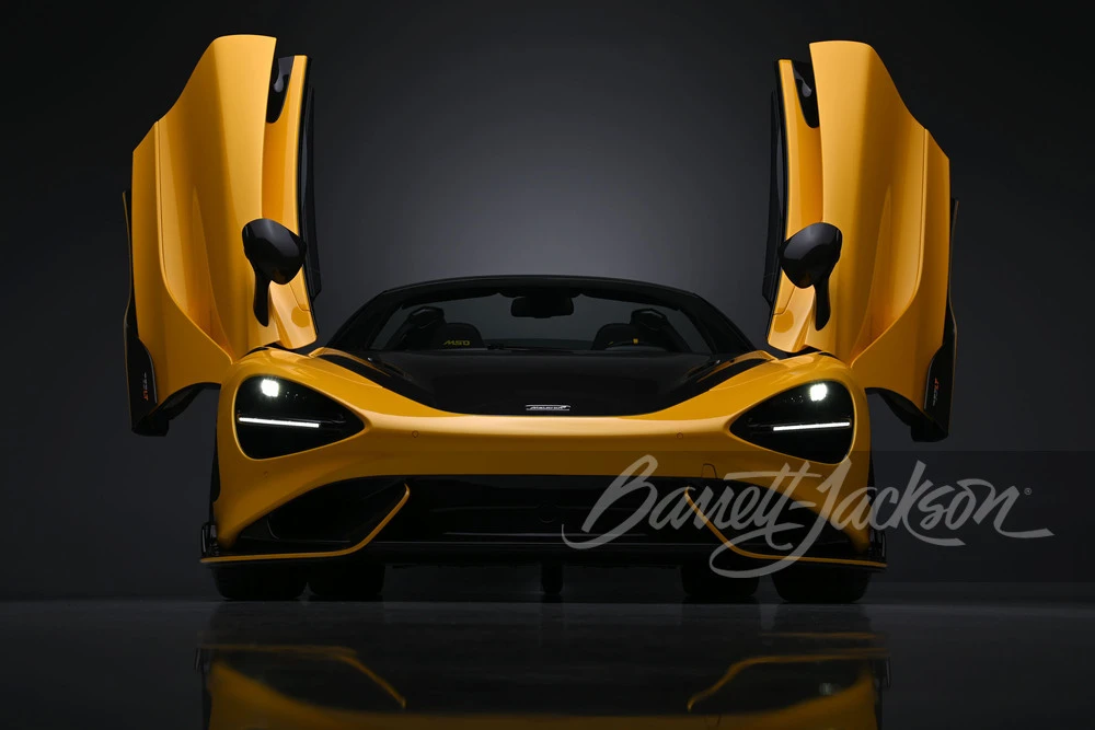 2022 McLaren 765LT Spider - Image 12 of 31
