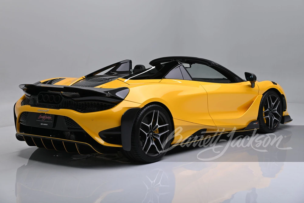 2022 McLaren 765LT Spider - Image 19 of 31