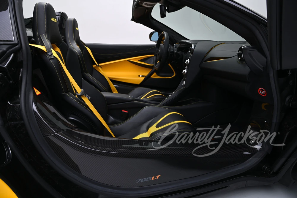 2022 McLaren 765LT Spider - Image 24 of 31