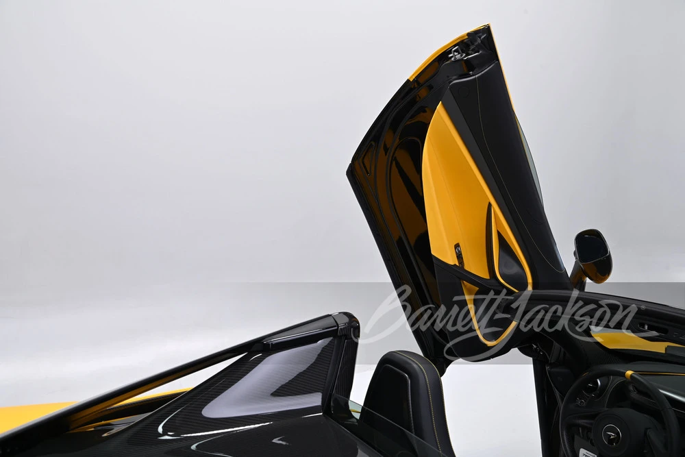 2022 McLaren 765LT Spider - Image 25 of 31