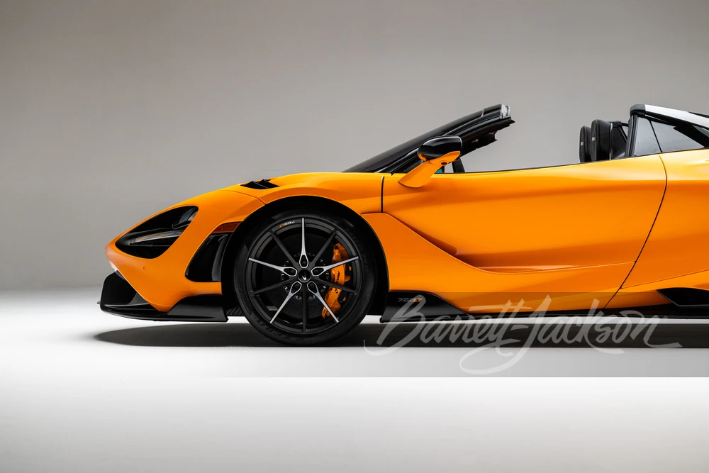 2022 McLaren 765LT Spider - Image 11 of 30