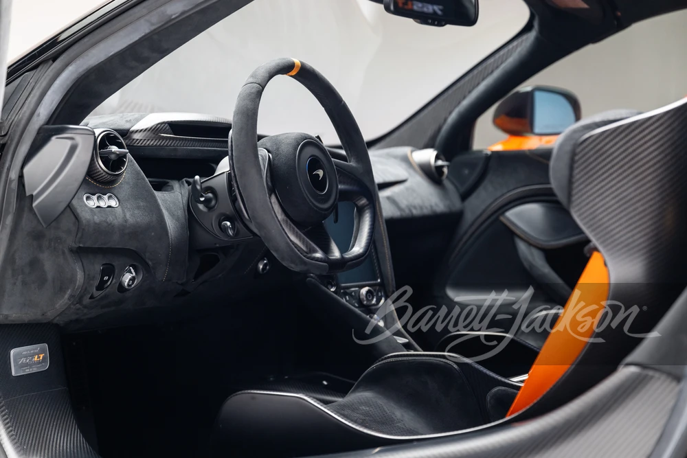 2022 McLaren 765LT Spider - Image 25 of 30