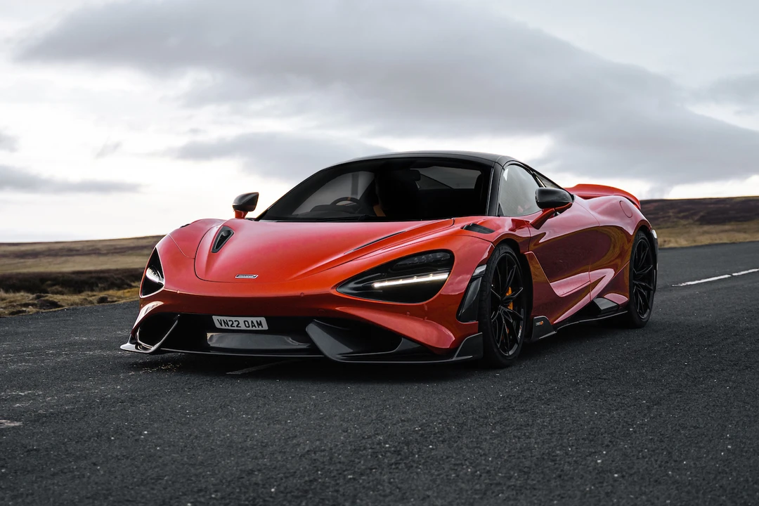 2022 McLaren 765LT Spider - Image 2 of 31