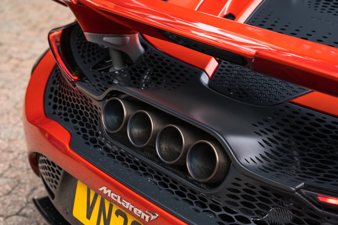 2022 McLaren 765LT Spider - Image 26 of 31