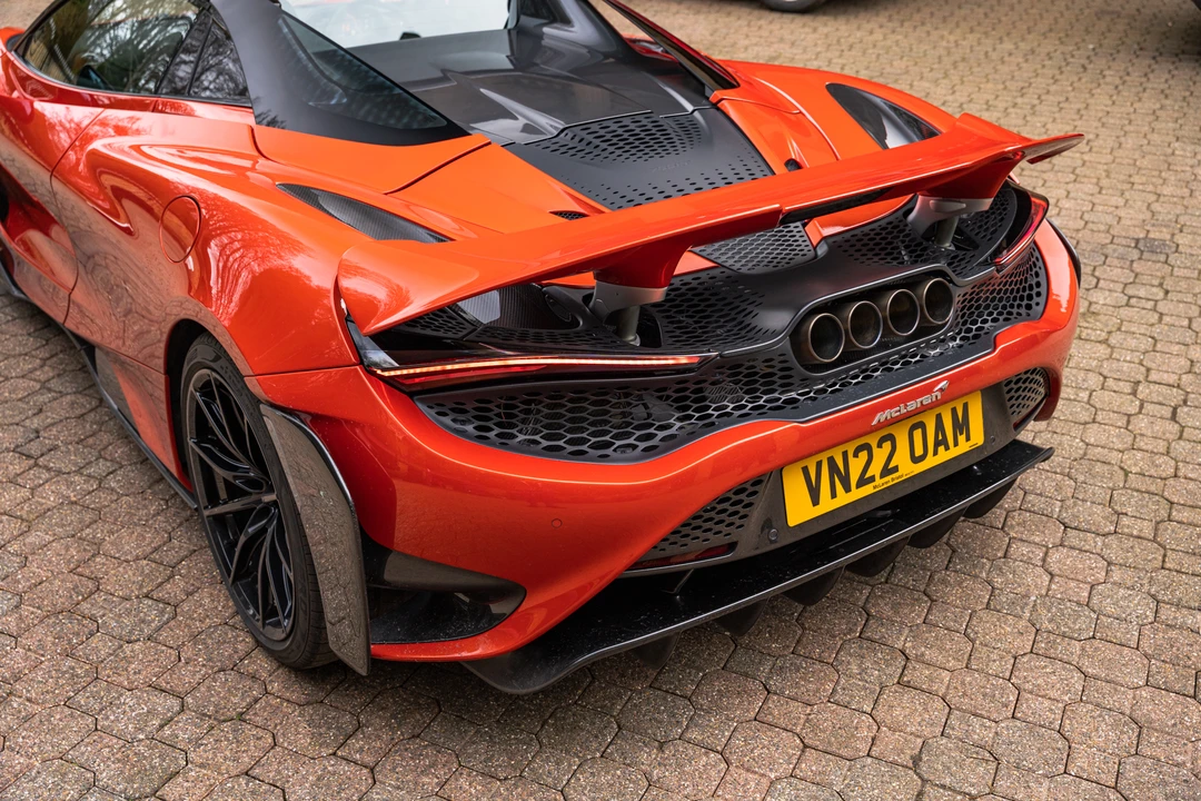 2022 McLaren 765LT Spider - Image 30 of 31