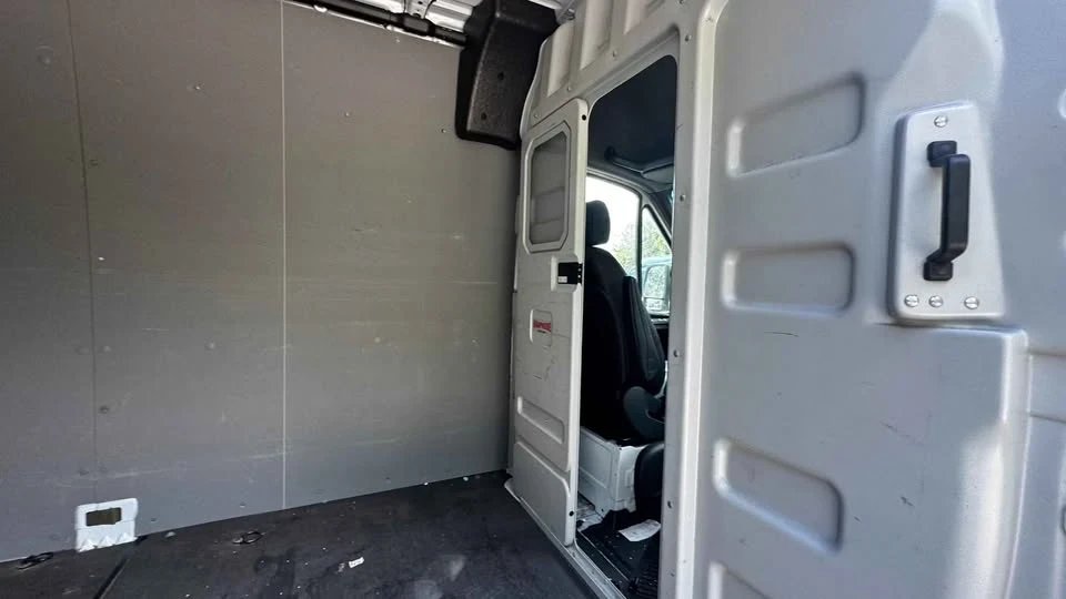 2022 Mercedes-Benz VS30 Sprinter - Image 9 of 9