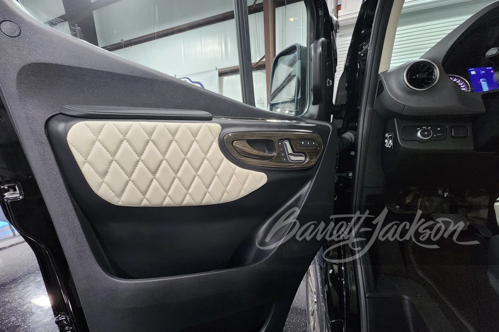 2022 Mercedes-Benz VS30 Sprinter - Image 12 of 31