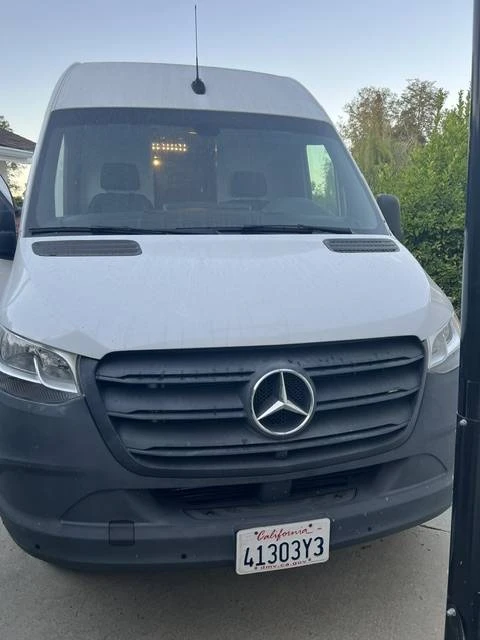 2022 Mercedes-Benz VS30 Sprinter - Image 2 of 3
