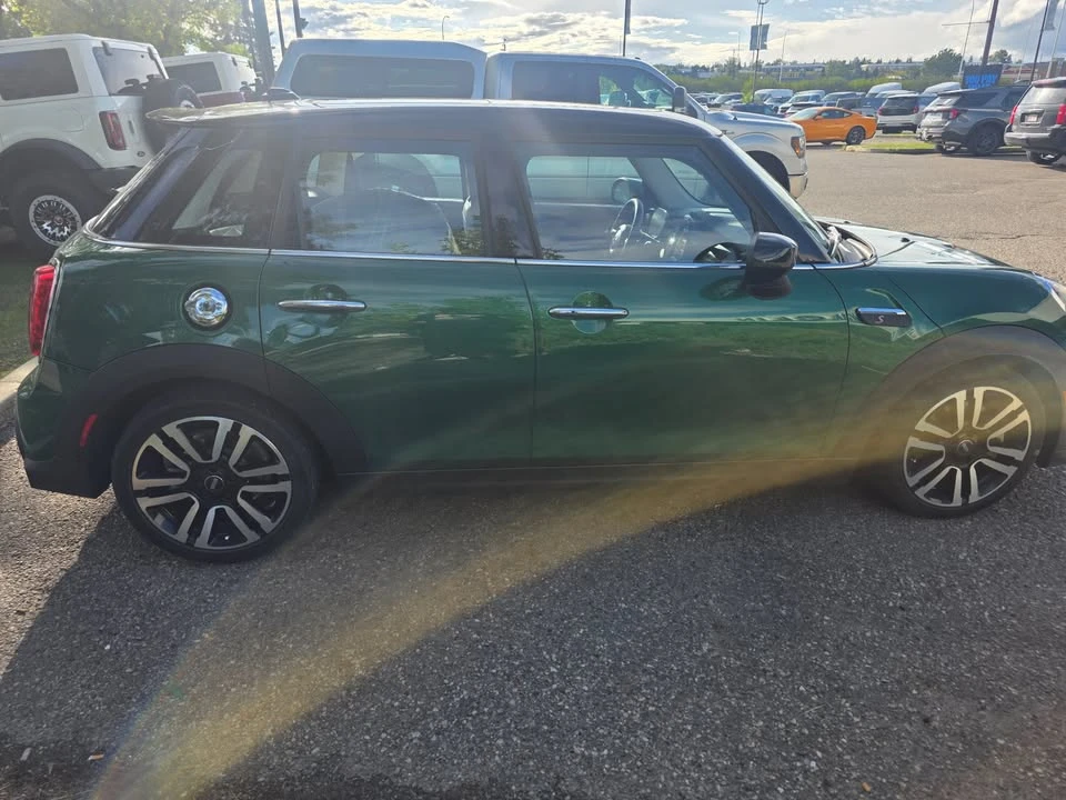 2022 Mini Mini Cooper S 3rd Gen - Image 5 of 8