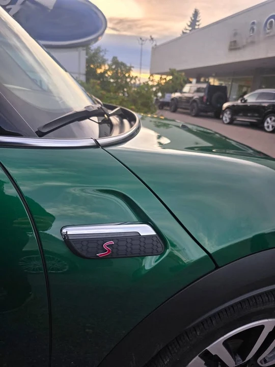 2022 Mini Mini Cooper S 3rd Gen - Image 7 of 8