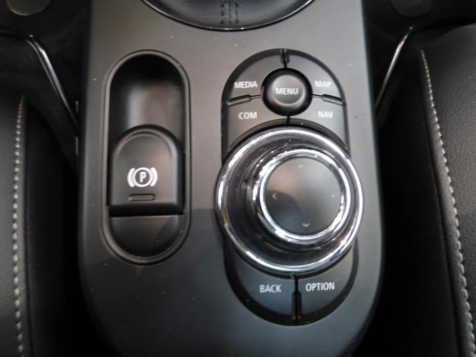 2022 Mini Mini Cooper S 3rd Gen - Image 16 of 20