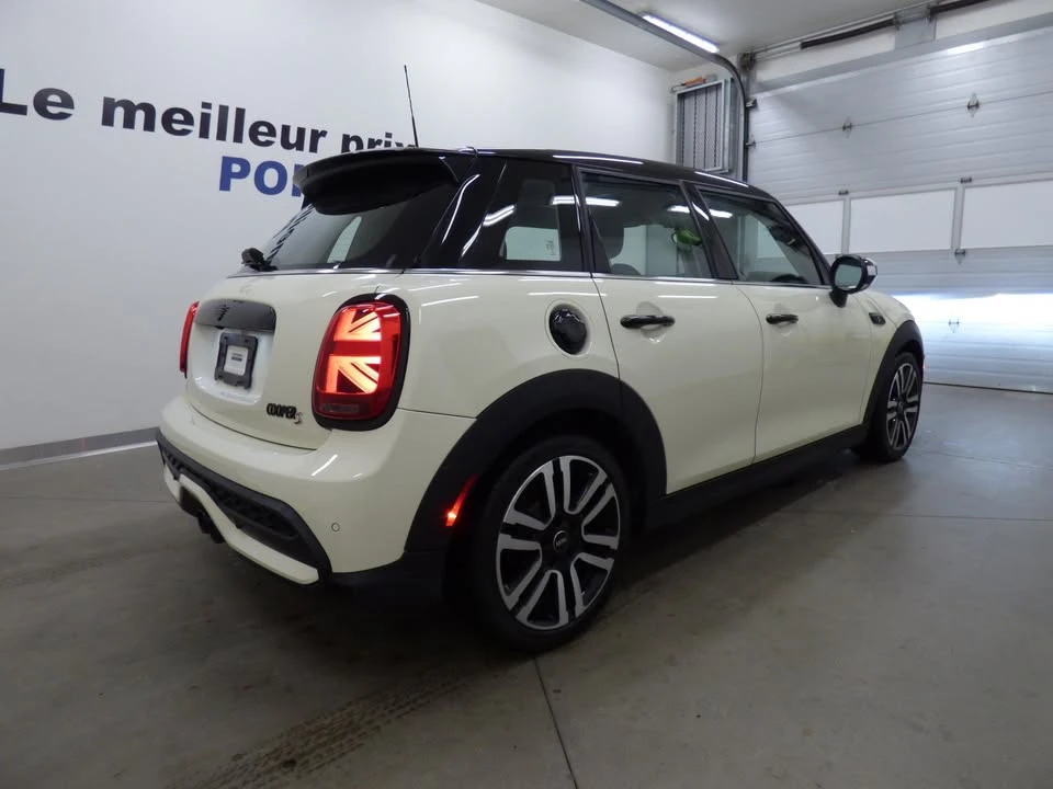 2022 Mini Mini Cooper S 3rd Gen - Image 4 of 20