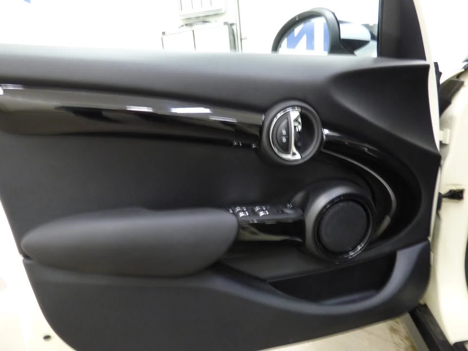 2022 Mini Mini Cooper S 3rd Gen - Image 17 of 20