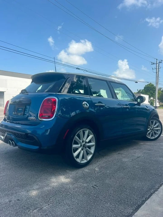 2022 Mini Mini Cooper S 3rd Gen - Image 4 of 5