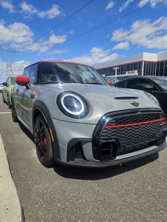 2022 Mini Mini 3rd Gen - Image 2 of 5