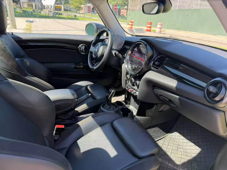 2022 Mini Mini 3rd Gen - Image 6 of 6