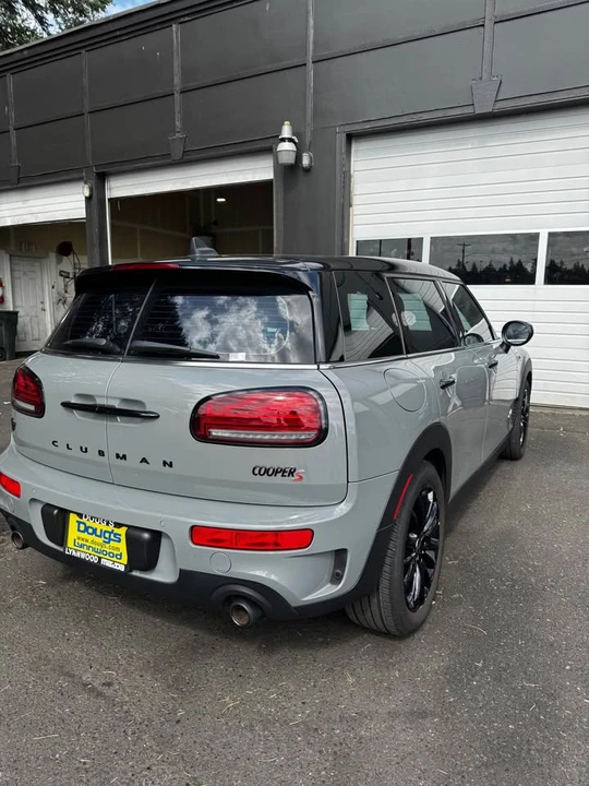 2022 Mini Mini 3rd Gen - Image 2 of 2