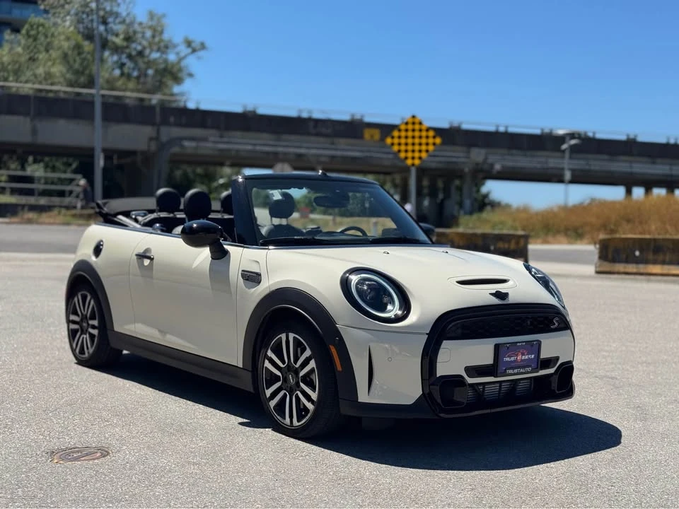 2022 Mini Mini Cooper S 3rd Gen - Image 10 of 20
