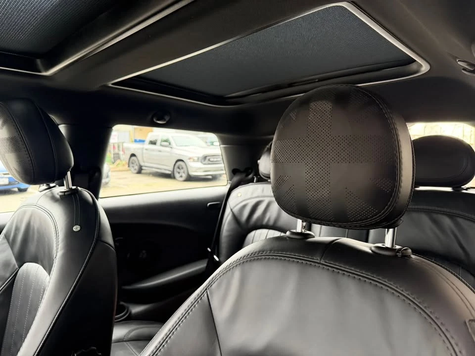 2022 Mini Mini Cooper S 3rd Gen - Image 9 of 15