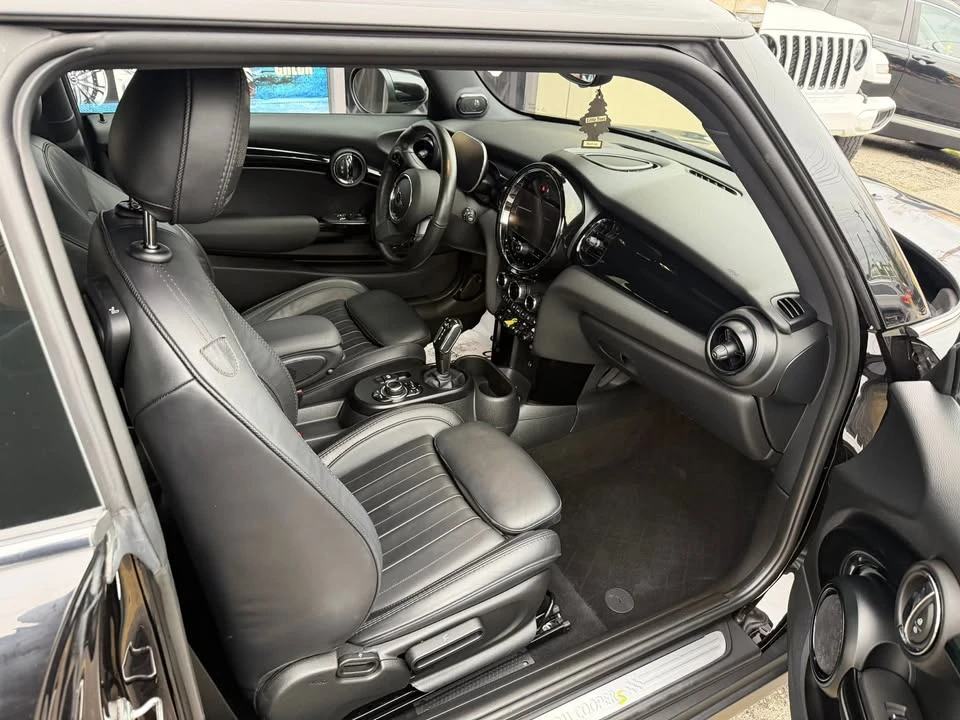 2022 Mini Mini Cooper S 3rd Gen - Image 7 of 15
