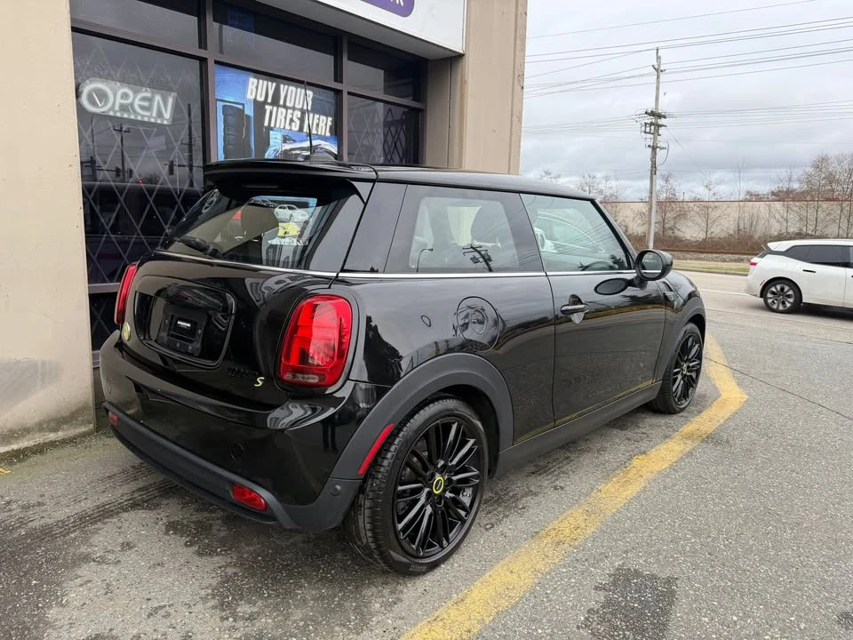 2022 Mini Mini Cooper S 3rd Gen - Image 4 of 15