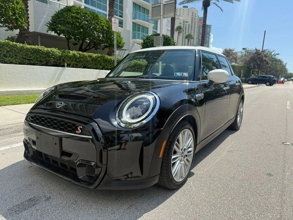 2022 Mini Mini Cooper S 3rd Gen - Image 4 of 12