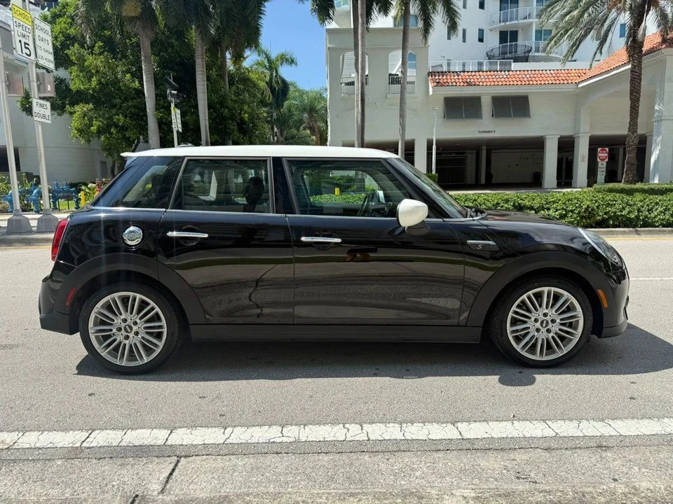 2022 Mini Mini Cooper S 3rd Gen - Image 7 of 12
