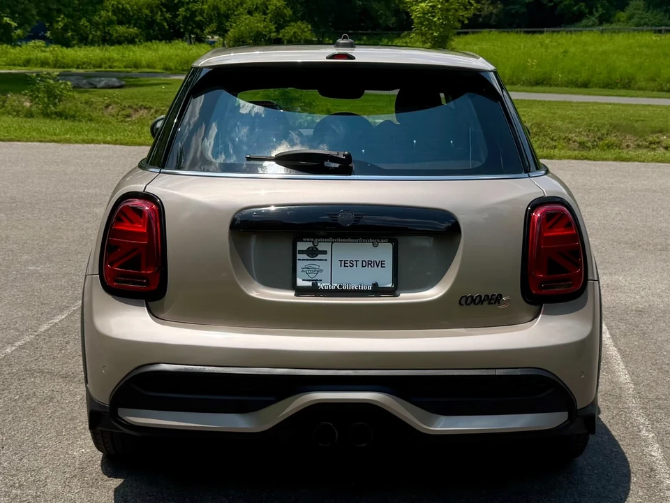 2022 Mini Mini Cooper S 3rd Gen - Image 6 of 12