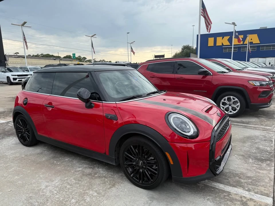 2022 Mini Mini Cooper S 3rd Gen - Image 2 of 20
