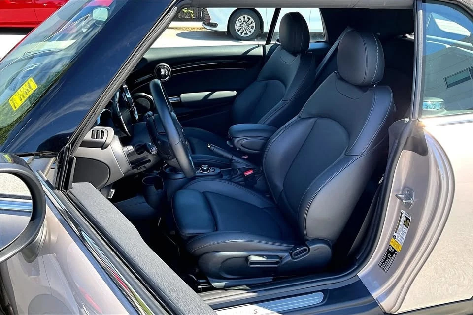 2022 Mini Mini Cooper S 3rd Gen - Image 9 of 19