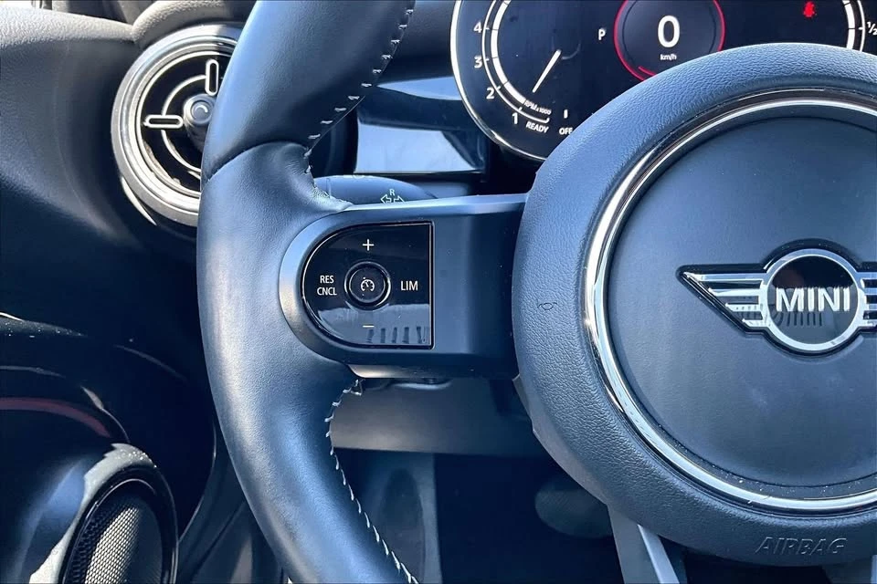 2022 Mini Mini Cooper S 3rd Gen - Image 15 of 19