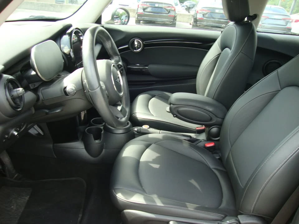 2022 Mini Mini Cooper S 3rd Gen - Image 9 of 18